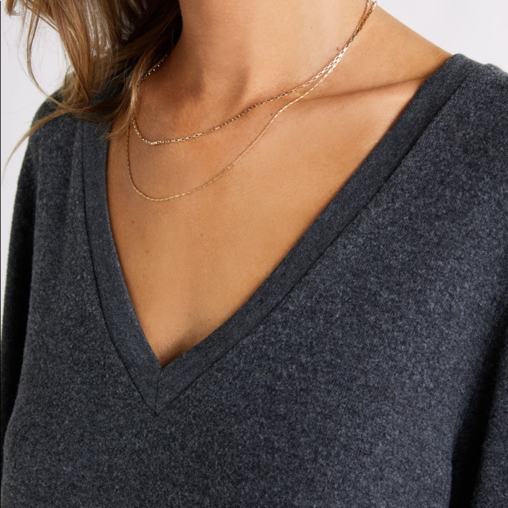 🔥WILDFOX🔥BAGGY BEACH JUMPER DEEP V PULLOVER SWEATSHIRT CLEAN BLACK XS/S/M NWT - Picture 3 of 7